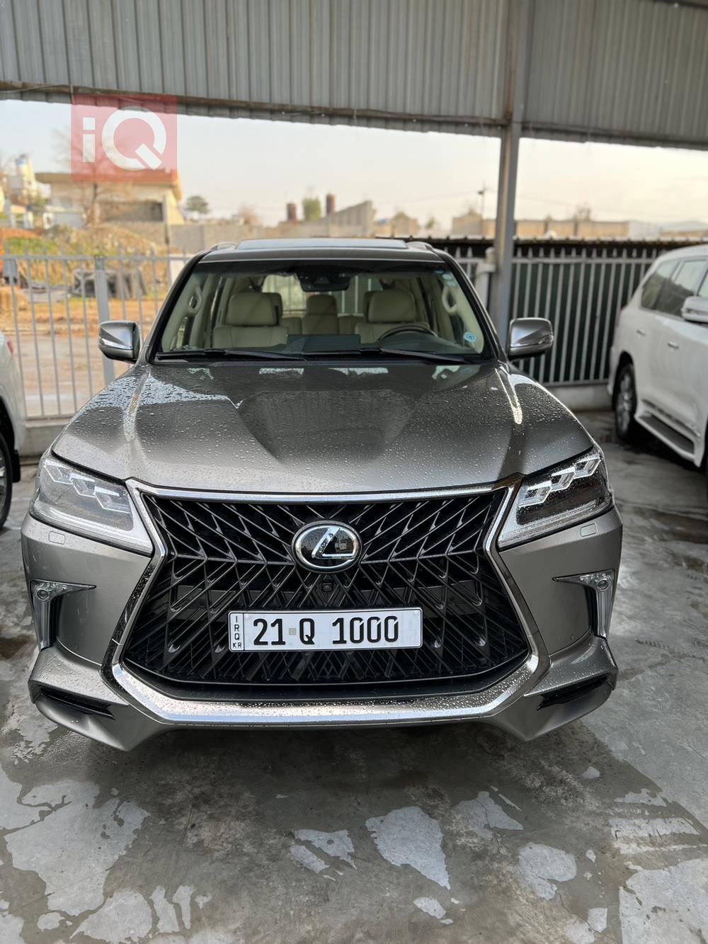 Lexus LX